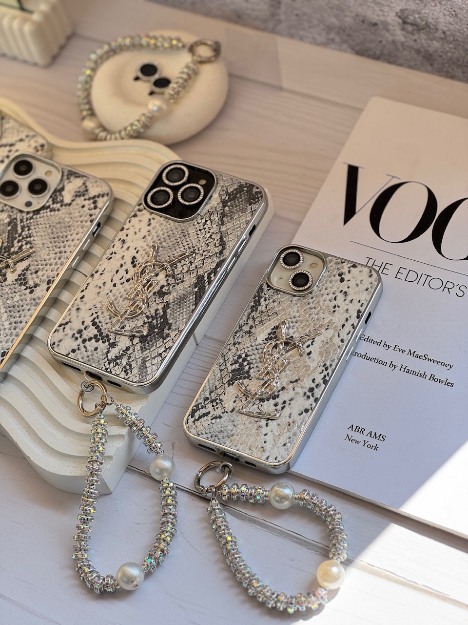 قاب YSL پایتون با آویز و محافظ لنز نگین دار (کدC1983) - تصویر 3