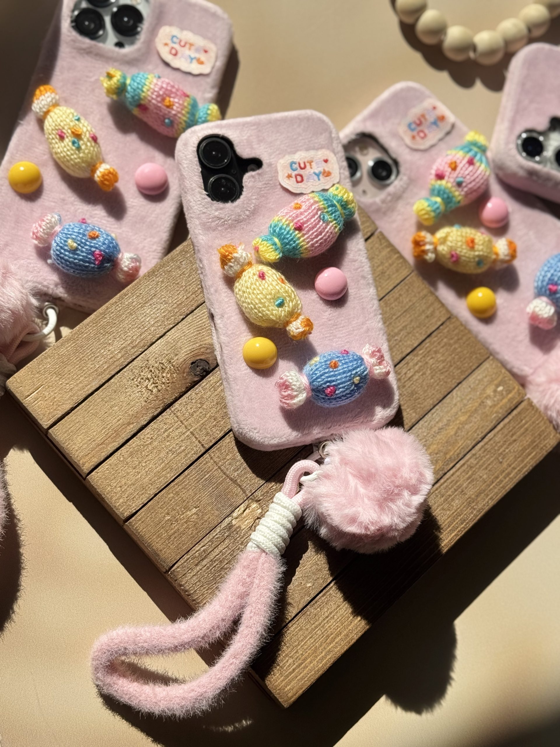 قاب شکلات کاموایی با آویز (کدC1942) - تصویر 3