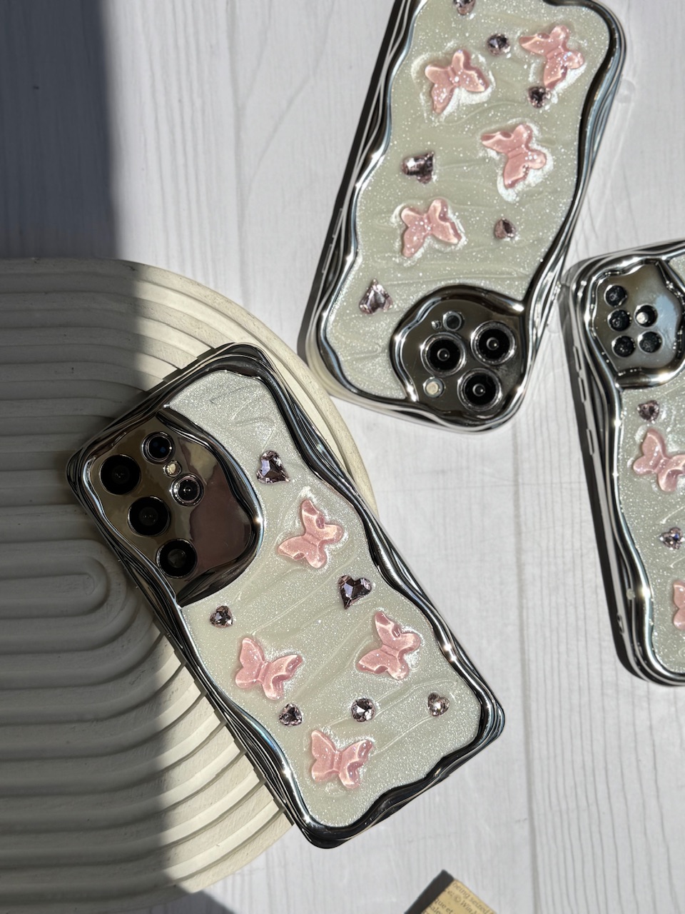 قاب کرومی پروانه و قلب صورتی آیفون و اندرویدی (کدC1825) - تصویر 5