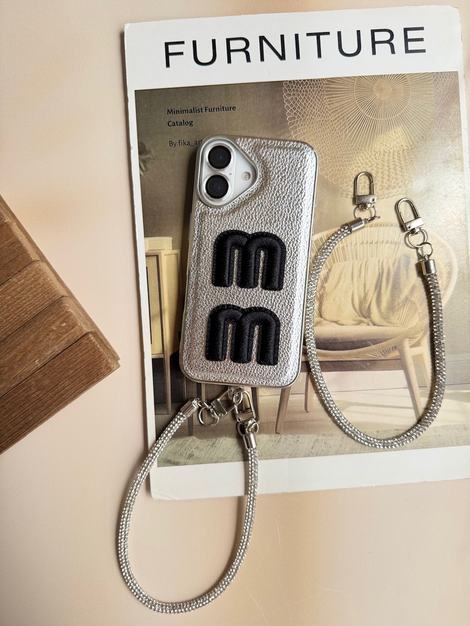 قاب Miu Miu با بند ژلاتینی (کدC1992)