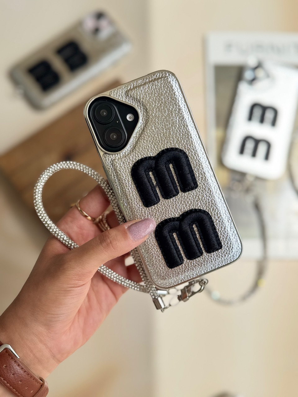 قاب Miu Miu با بند ژلاتینی (کدC1992) - تصویر 4