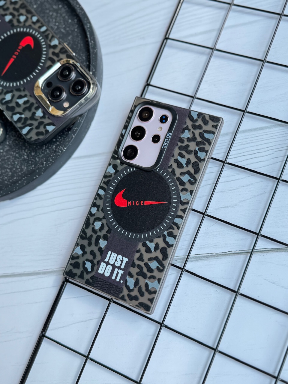 قاب نایکی پلنگی آیفون و سامسونگ (کدC1864) - تصویر 2