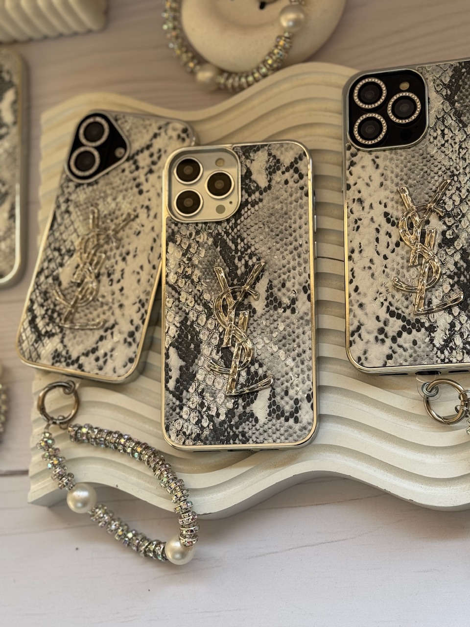 قاب YSL پایتون با آویز و محافظ لنز نگین دار (کدC1983) - تصویر 5